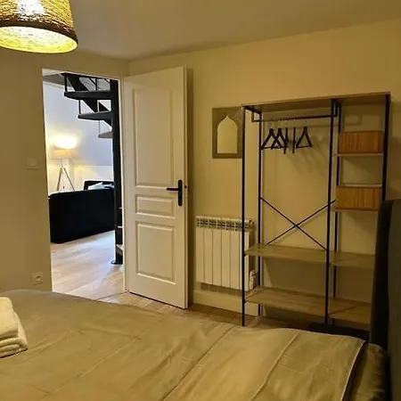 Apartamento Juste Devant Le Chateau, Chic Et Atypique Rambouillet